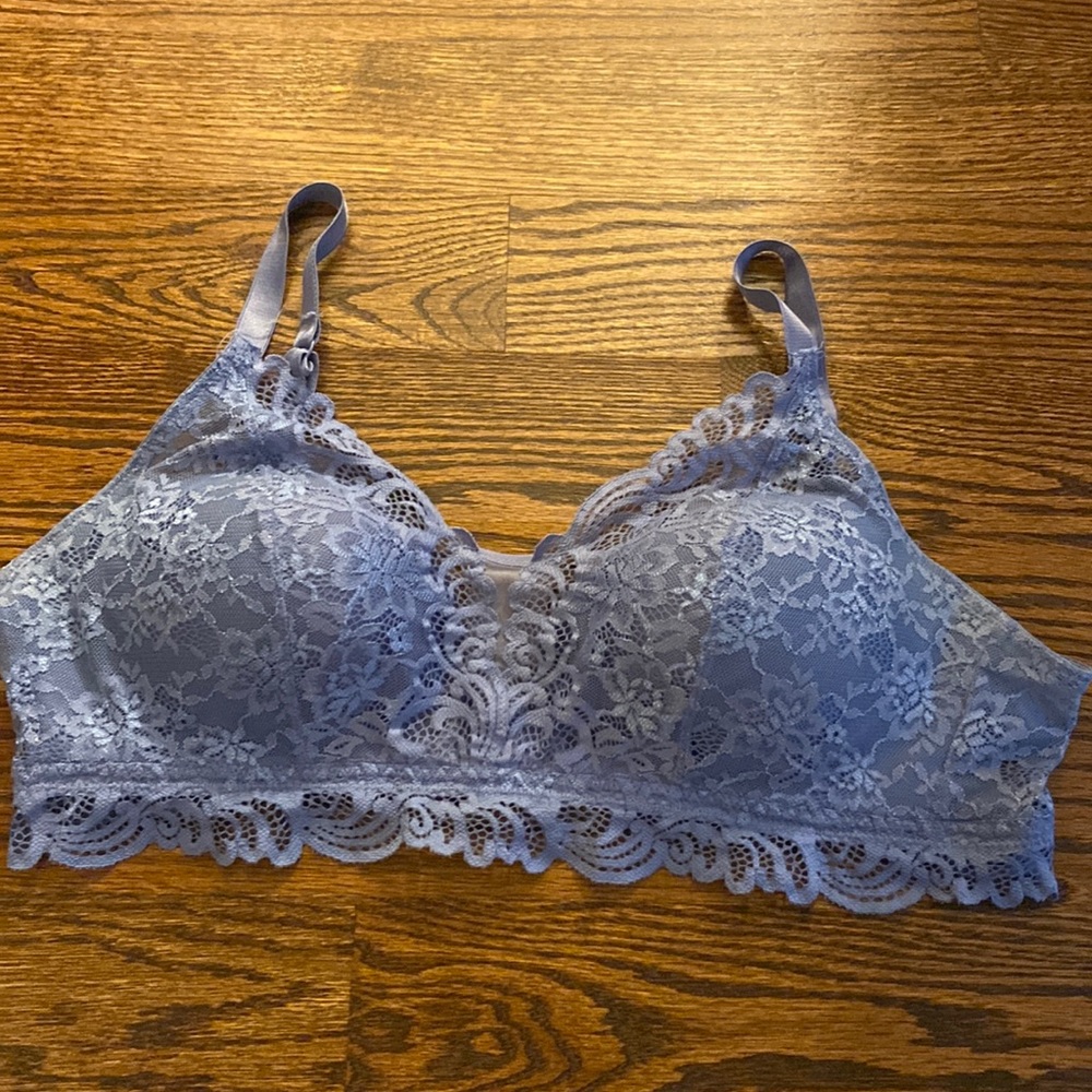 Wireless lace bra